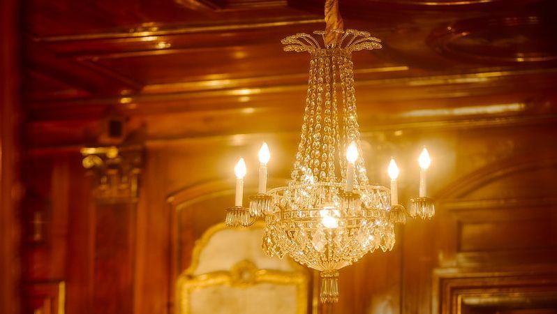 Leuchter in der Gesellschaftsstube zu Kaufleuten